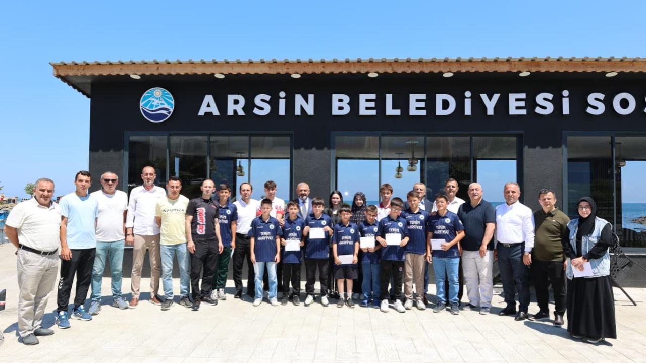 ONLAR ARSİN'İN GURURU