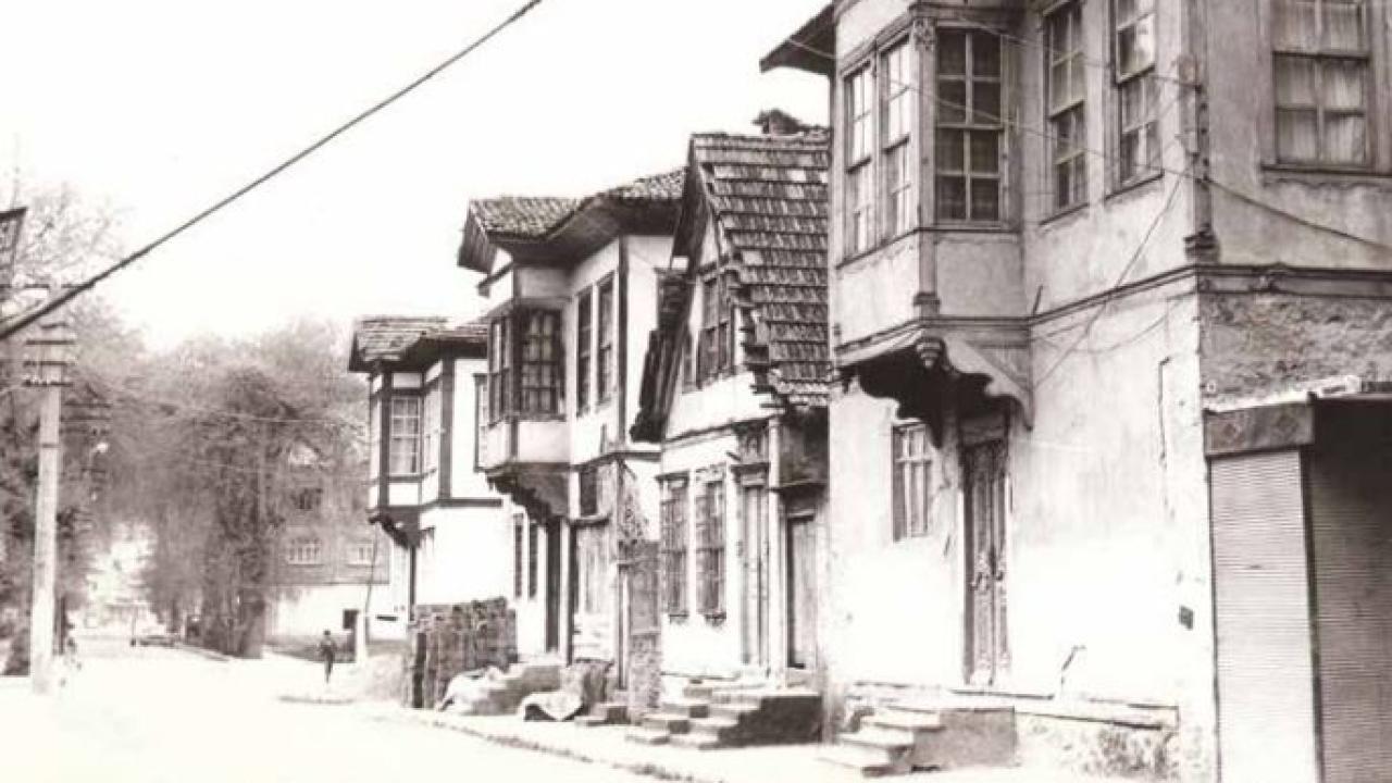 ‘TRABZON SOKAKLARI’ KİTAPLAŞTI