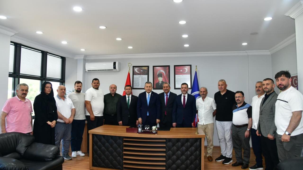 VALİ ŞAHİN'DEN AKÇAABAT ESNAF ODASINA ZİYARET